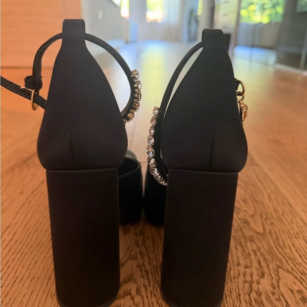 Versace Black and Gold Women's Heels - Picture 4 of 5